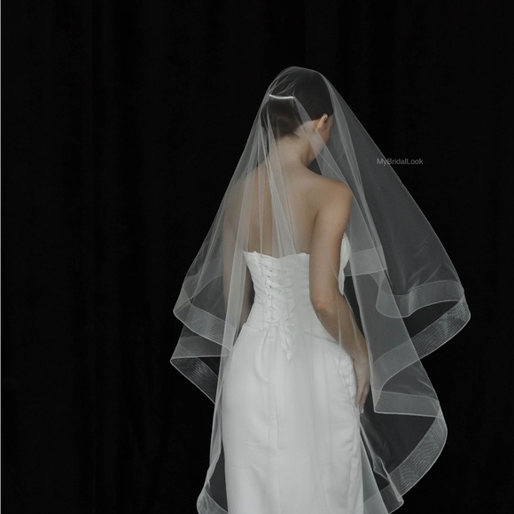Elegant White Bridal Veil main image 6